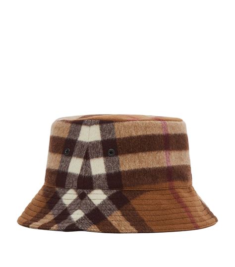 burberry check wool hat.